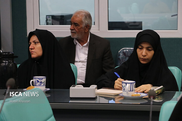 کتابخانه مرکزی یزد میزبان نشست صمیمی نوجوانان با بهزاد دانشگر به مناسبت هفته کودک و نوجوان