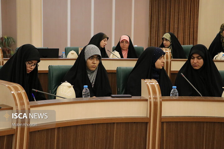 دانشگاه‌های یزد میزبان گفت‌وگوی صمیمی دانشجویان و نماینده مردم در مجلس شدند