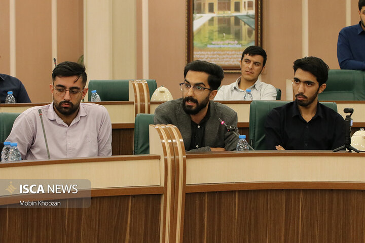 دانشگاه‌های یزد میزبان گفت‌وگوی صمیمی دانشجویان و نماینده مردم در مجلس شدند