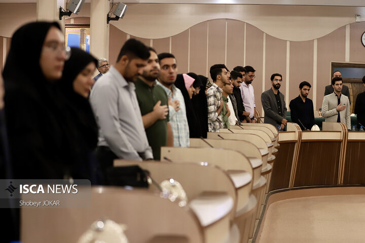 نشست دانشجویان دانشگاه‌های یزد با روسا و نماینده یزد