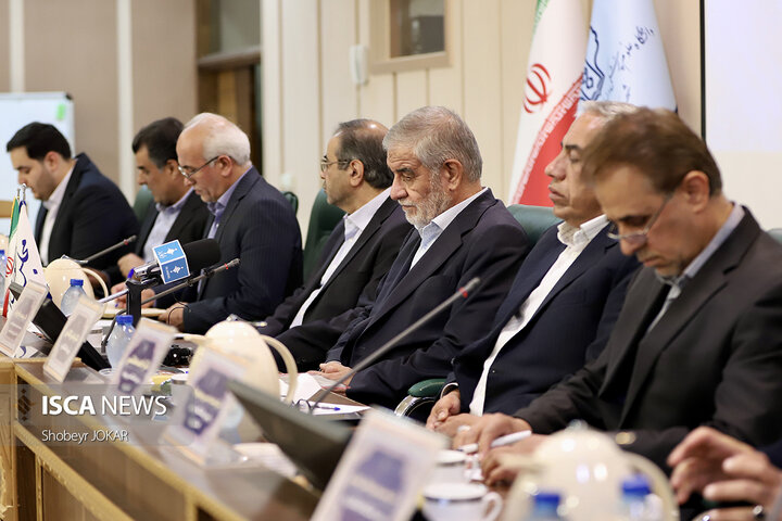 نشست دانشجویان دانشگاه‌های یزد با روسا و نماینده یزد