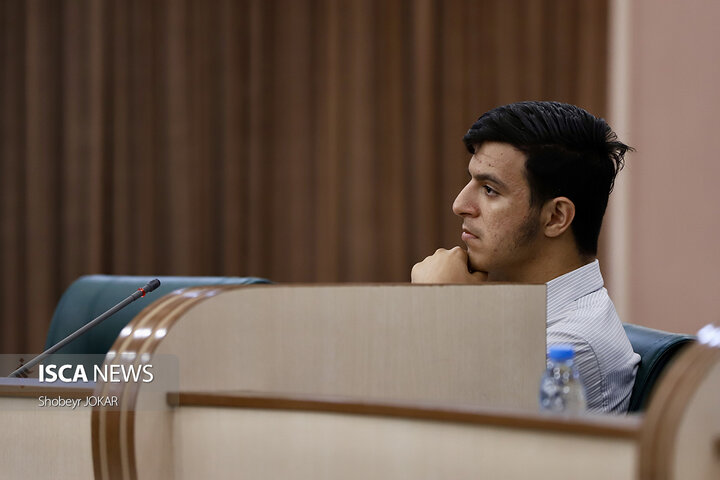 نشست دانشجویان دانشگاه‌های یزد با روسا و نماینده یزد