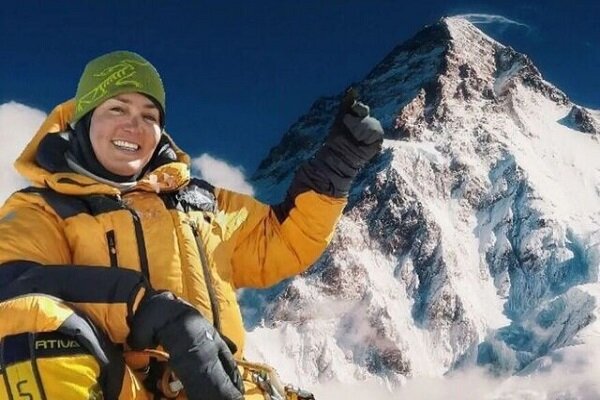 ورود اولین زن کوهنورد ایران به باشگاه ۸۰۰۰ متری‌های جهان