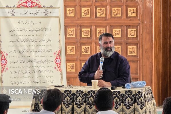 دانشجویان خط مقدم جامعه و مقاومت مسیر تحقق اسلامی است