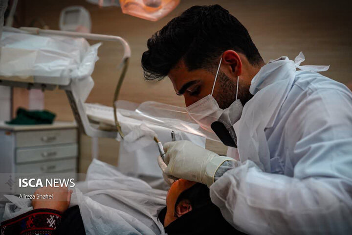 بازگشت لبخند به چهره نیازمندان با خدمات رایگان دندانپزشکی