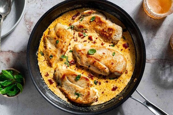 آموزش آشپزی / طرز تهیه سینه مرغ با سس عسل و سویا ؛ دستوری که معتادش می‌شوید!