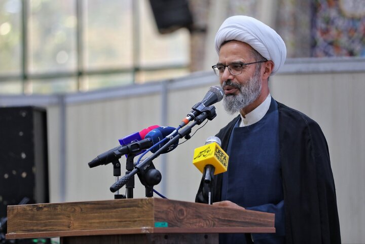 ملت ایران با شجاعت، بصیرت و روحیه مقاومت خود بارها نشان دادهاند که از تهدیدها هراسی ندارند ملت ایران با شجاعت، بصیرت و روحیه مقاومت خود بارها نشان دادهاند که از تهدیدها هراسی ندارند