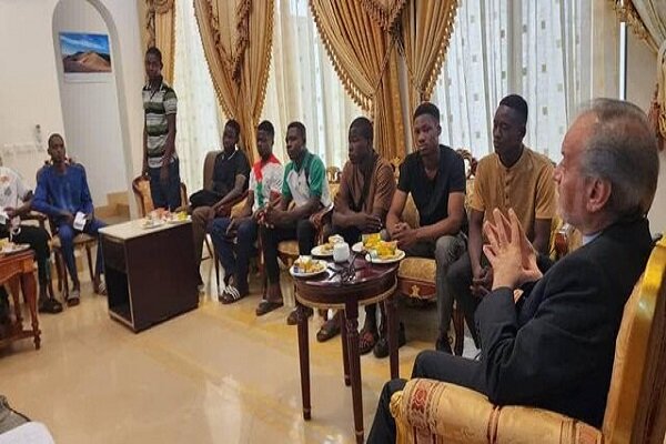 ۱۳ دانشجوی بورکینافاسویی در دانشگاه‌های ایران بورسیه شدند