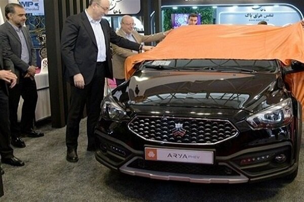 نخستین خودرو هیبرید ملی گروه سایپا رونمایی شد