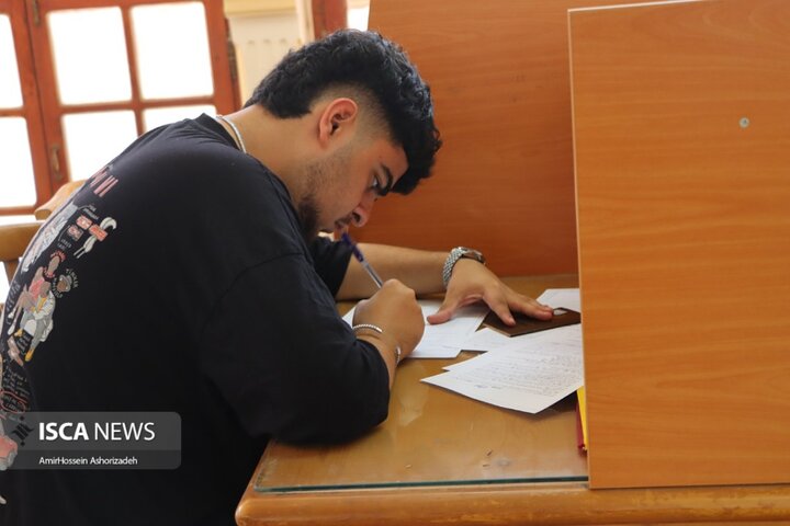 تداوم ثبت‌نام‌ها در دانشگاه آزاد اسلامی واحد بندرعباس