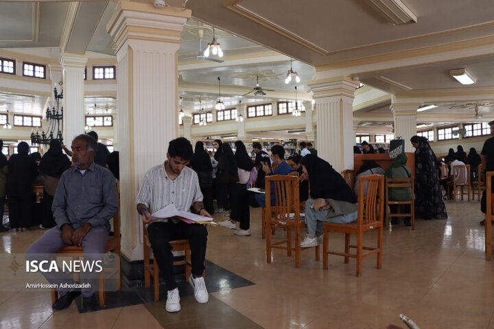 تداوم ثبت‌نام‌ها در دانشگاه آزاد اسلامی واحد بندرعباس