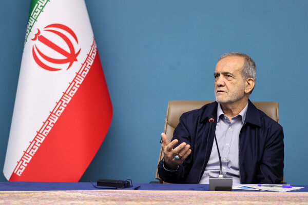 نجات اقتصاد کشور در گرو مدیریت علمی و صرفه‌جویی است