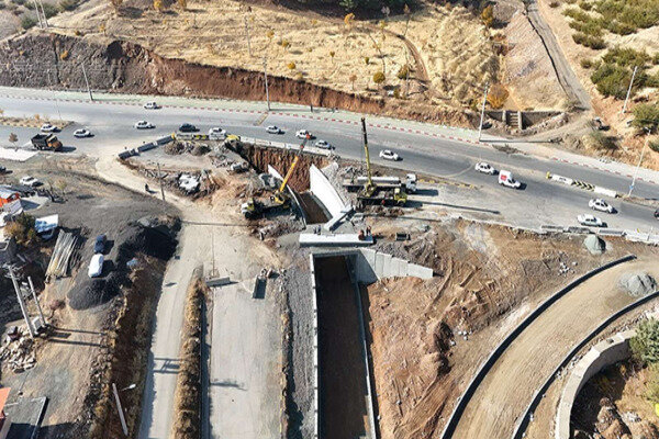 افتتاح پروژه زیرگذر تکیه و چمن سنندج