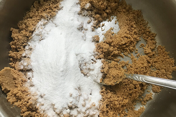 آموزش شیرینی پزی / طرز تهیه حلوای زنجبیلی