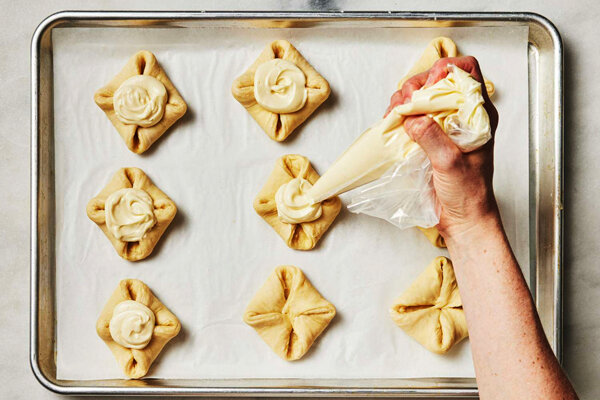 آموزش شیرینی پزی / طرز تهیه شیرینی دانمارکی در ماکروفر