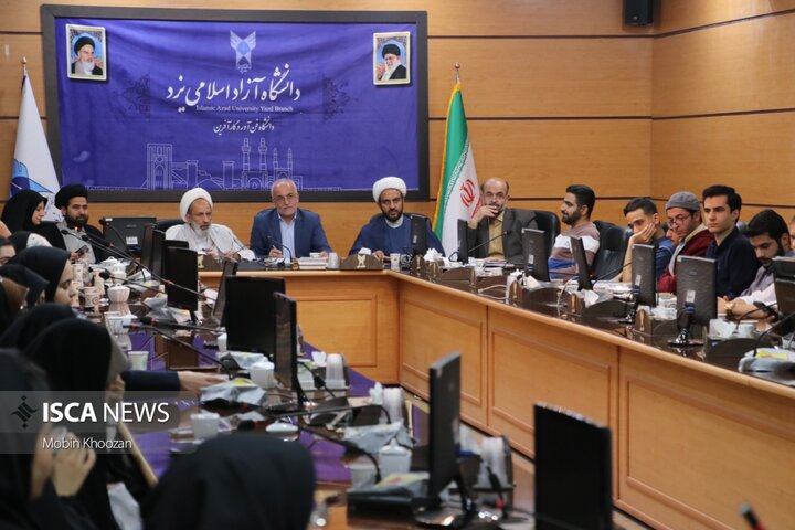 نشست وفاق دانشجویی با هدف هم‌افزایی فرهنگی و همدلی میان فعالان دانشگاه آزاد یزد