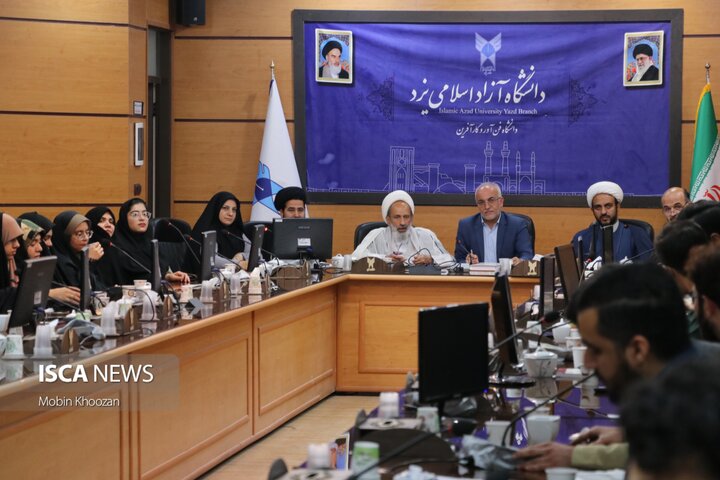 نشست وفاق دانشجویی با هدف هم‌افزایی فرهنگی و همدلی میان فعالان دانشگاه آزاد یزد