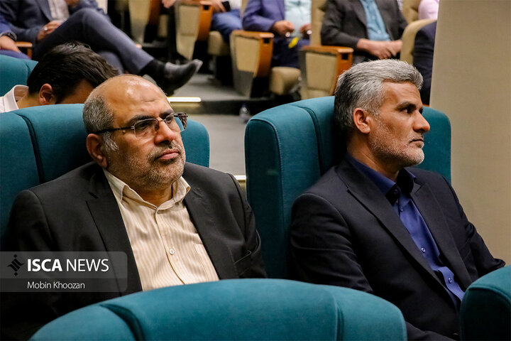 مراسم تجلیل از خادمان اربعین حسینی در استانداری یزد