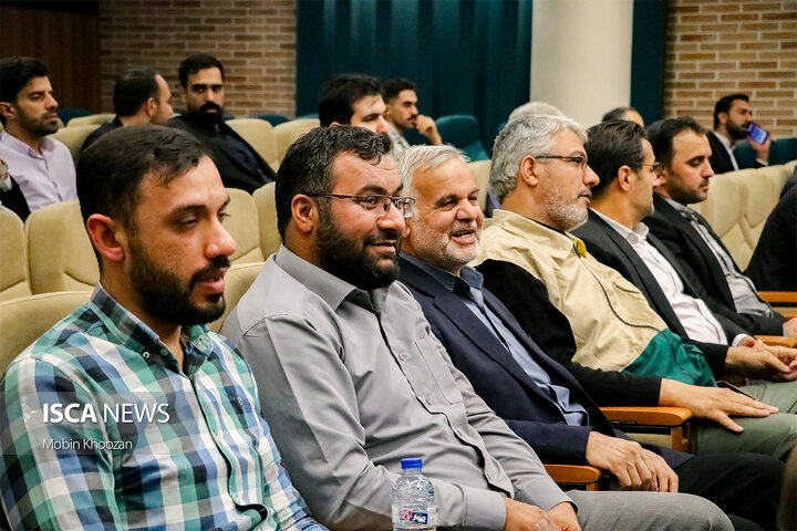 مراسم تجلیل از خادمان اربعین حسینی در استانداری یزد