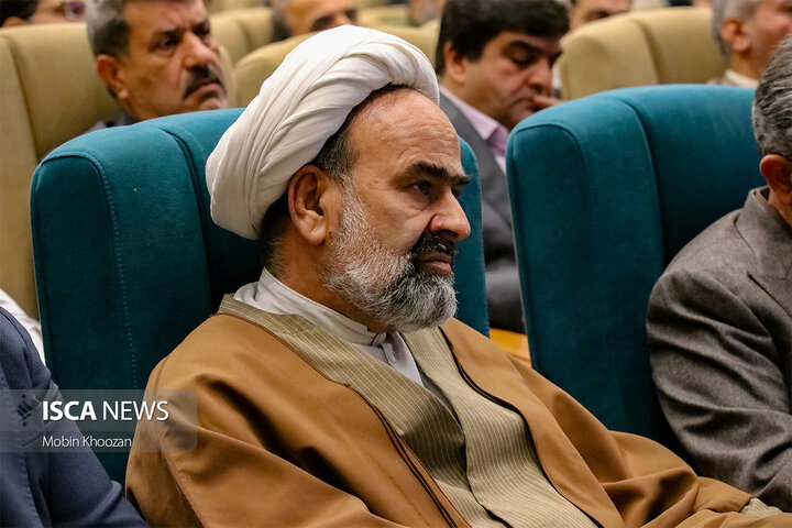 مراسم تجلیل از خادمان اربعین حسینی در استانداری یزد