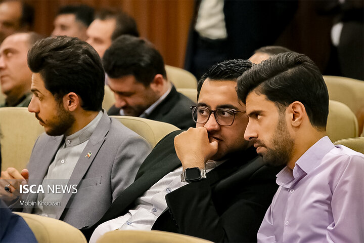 مراسم تجلیل از خادمان اربعین حسینی در استانداری یزد