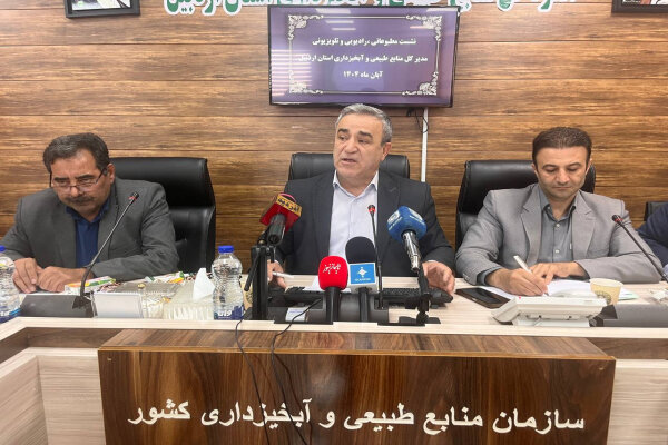 توقیف ۱۲ خودروی حامل چوب قاچاق در اردبیل/ در برابر ناترازی خاک و تخریب جنگل‌ها سکوت نمی‌کنیم