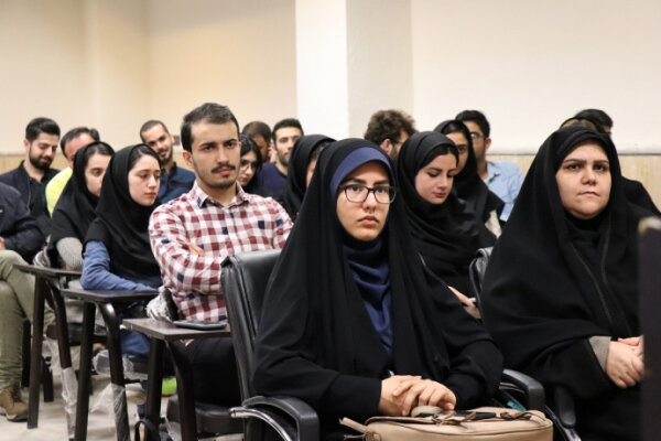 کارگاه علمی فرهنگی «ادبیات نو» در دانشگاه آزاد یاسوج برگزار شد