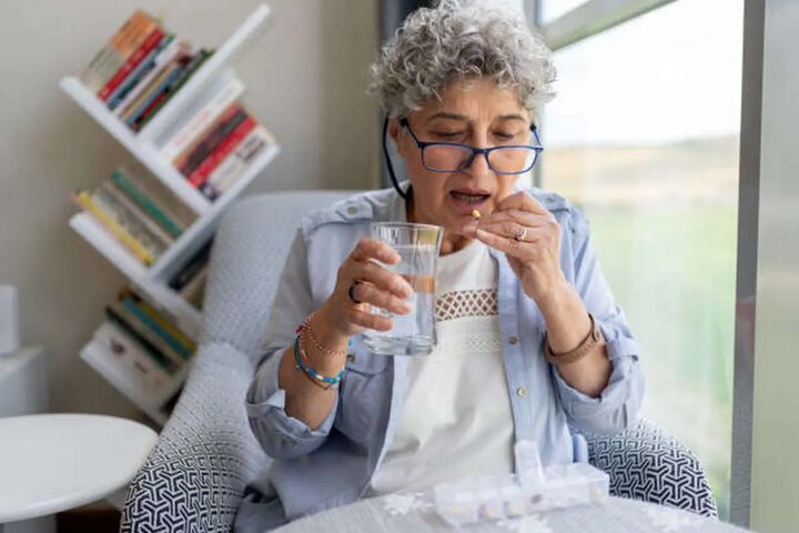 تغییرات تغذیه‌ای زنان پس از ۵۰ سالگی کدامند؟