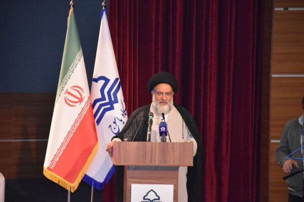 تکریم آیت‌الله ملک‌ حسینی، عالم وارسته مردمی