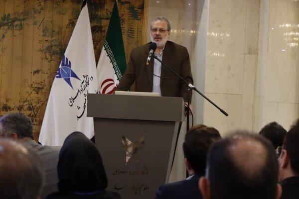 استفاده از آئین نامه‌ها و مقررات یکی از راهکارهای موثر برای بهبود امور است