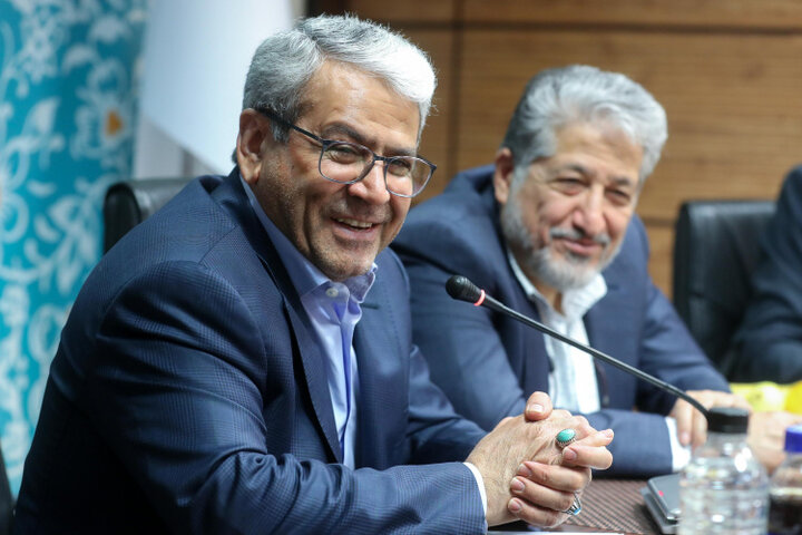 دیدار صمیمانه دبیر هیات دولت و رئیس دانشگاه آزاد اسلامی