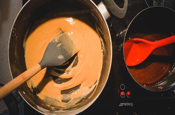 آموزش شیرینی پزی / طرز تهیه حلوای زعفرانی مجلسی