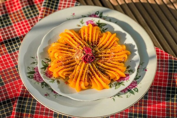 آموزش شیرینی پزی /  طرز تهیه حلوای زعفرانی مجلسی
