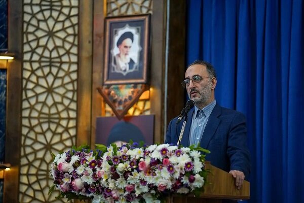 اسحاقی: بنیان‌های تمدن غرب دچار تزلزل شده است