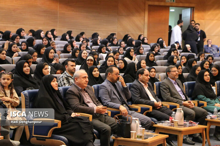 مراسم گرامیداشت روز پرستار دانشگاه آزاد اسلامی واحد علوم پزشکی مشهد