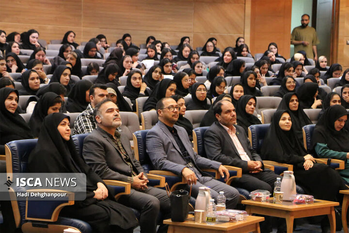 مراسم گرامیداشت روز پرستار دانشگاه آزاد اسلامی واحد علوم پزشکی مشهد