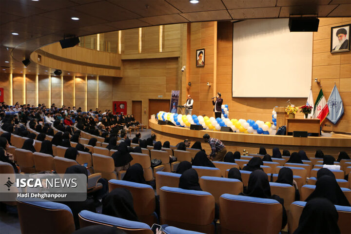 مراسم گرامیداشت روز پرستار دانشگاه آزاد اسلامی واحد علوم پزشکی مشهد
