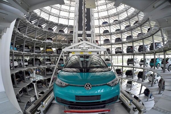 معامله ۳۰ دستگاه فولکس واگن در بورس کالا