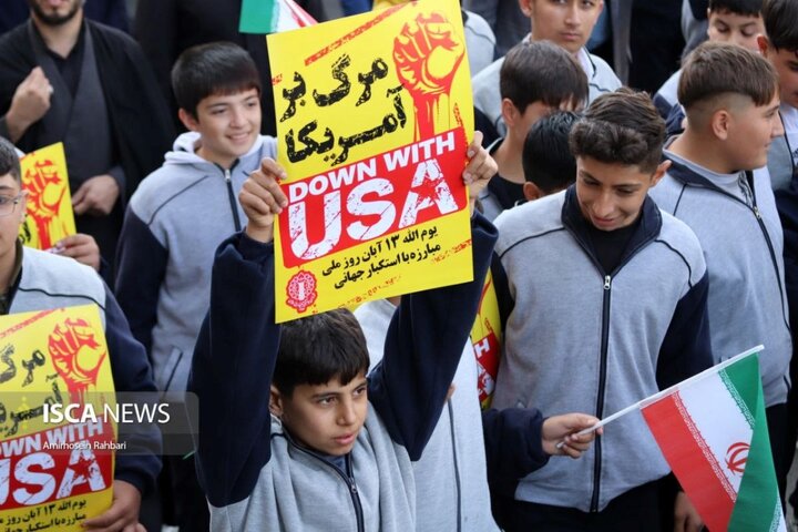 خروش اردبیلی ها در روز استکبارستیزی