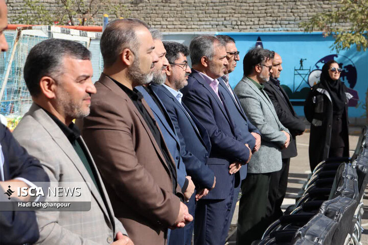 نواختن زنگ استکبار ستیزی و گرامیداشت روز دانش آموز در مدارس سما مشهد