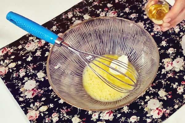 آموزش شیرینی پزی / طرز تهیه کلوچه فومن خانگی