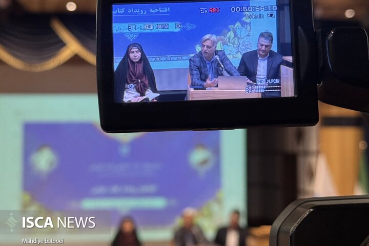 تأکید رئیس برنامه‌ریزی و نوآوری سازمان اداری و استخدامی بر ترویج فرهنگ کتاب‌خوانی در دانشگاه‌ها