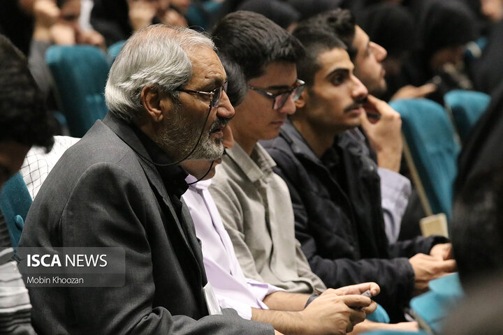 نخستین اجلاسیه ۴۳ شهید دانشجومعلم یزد در گام دوم انقلاب