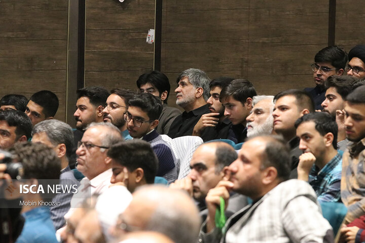 نخستین اجلاسیه ۴۳ شهید دانشجومعلم یزد در گام دوم انقلاب