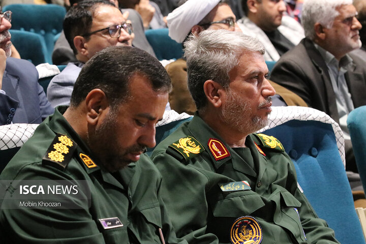 نخستین اجلاسیه ۴۳ شهید دانشجومعلم یزد در گام دوم انقلاب