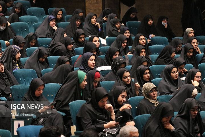 نخستین اجلاسیه ۴۳ شهید دانشجومعلم یزد در گام دوم انقلاب