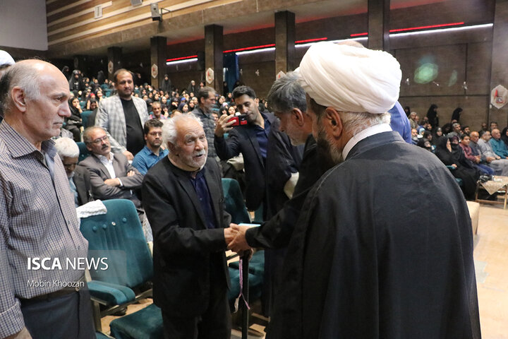 نخستین اجلاسیه ۴۳ شهید دانشجومعلم یزد در گام دوم انقلاب