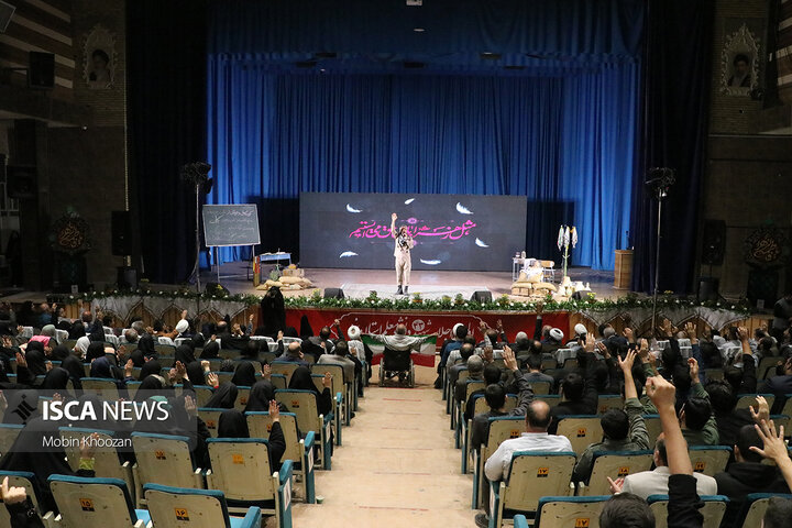 نخستین اجلاسیه ۴۳ شهید دانشجومعلم یزد در گام دوم انقلاب