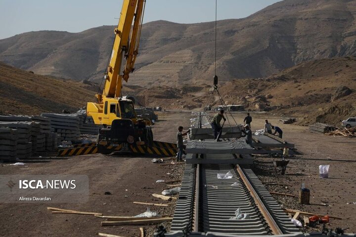 بازدید معاون وزیر راه و شهرسازی  از پروژه راه‌آهن اردبیل