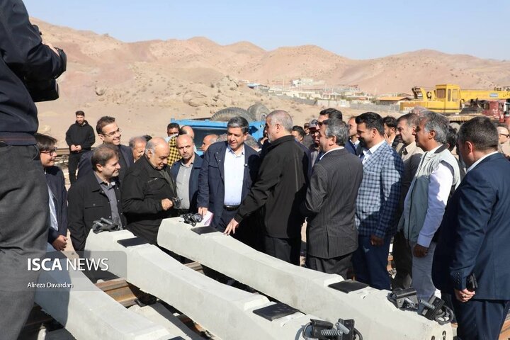 بازدید معاون وزیر راه و شهرسازی  از پروژه راه‌آهن اردبیل
